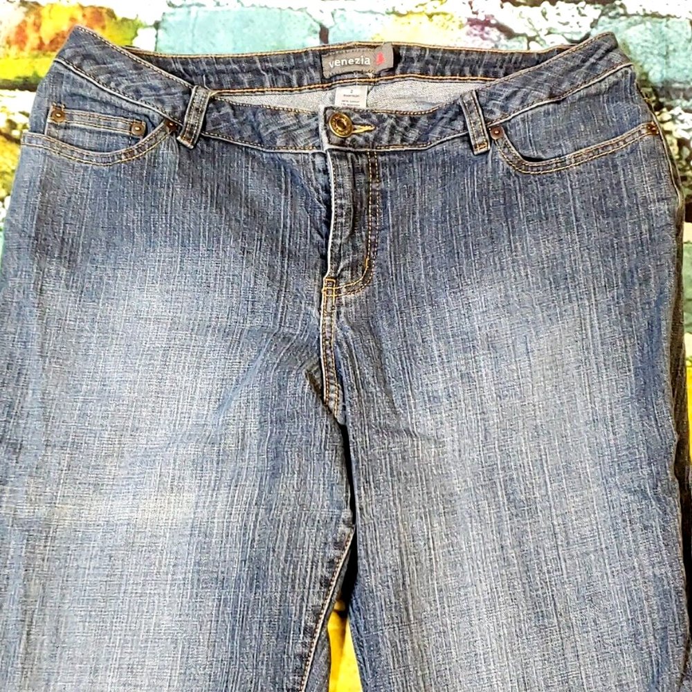Venezia Size 2 Stretch Bootcut Jeans Equivilant to Size 16